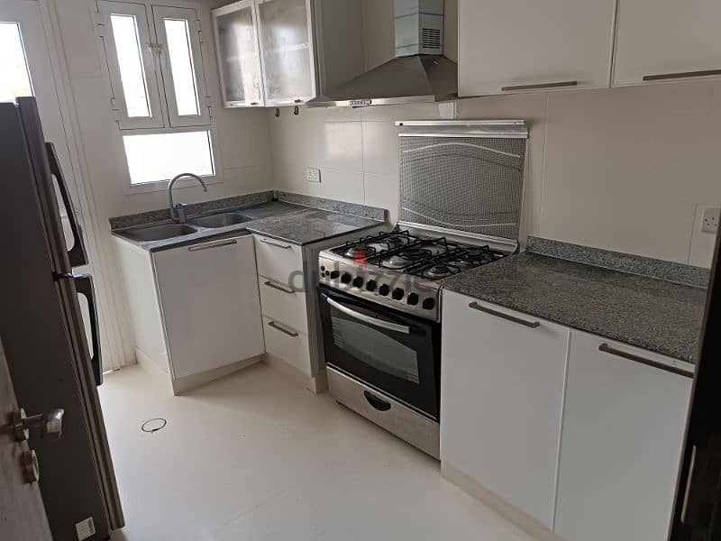 excellent furnished flat 2bhk in Qurum behind Al Maya mark & gym flex 11