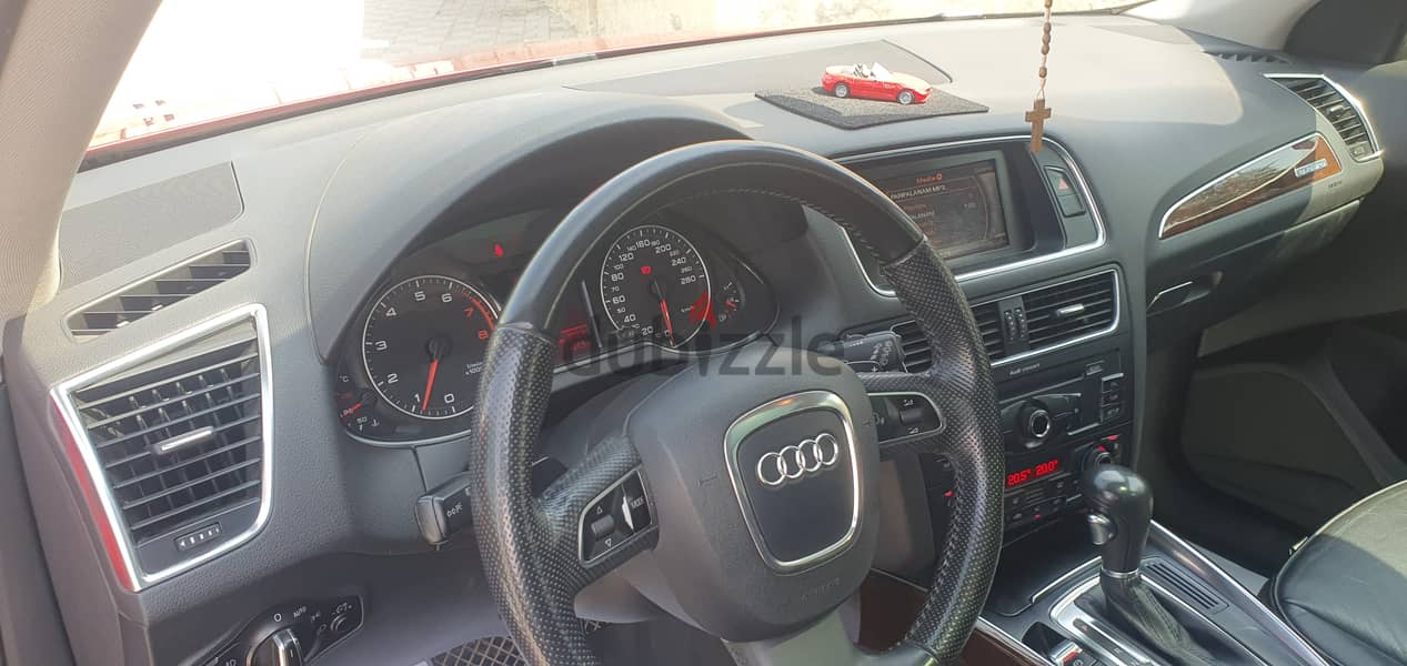 Well maintained Audi Q5 for sale 7