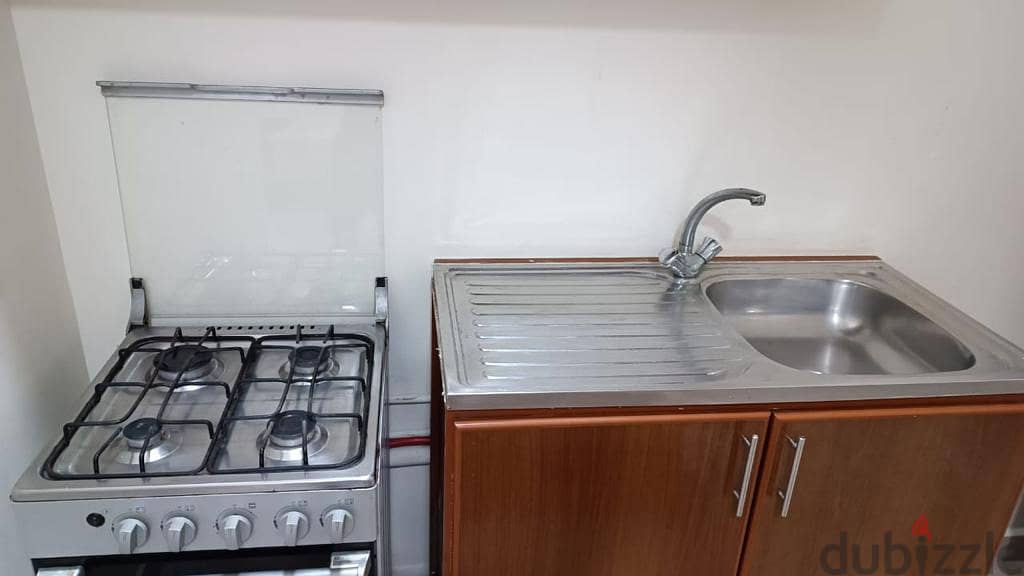 Room with Attached Bathroom kitchen Available ! Al Khuwair  Al Khuwair 2