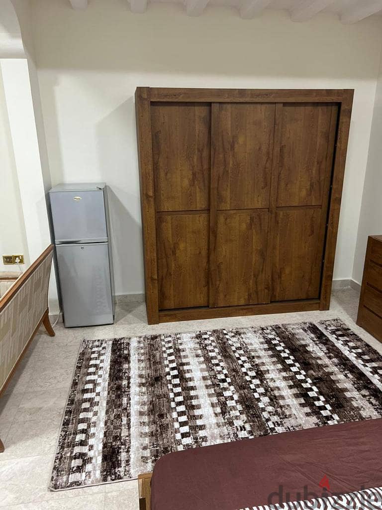 furnished studio for rent in Al Khuwair 33 near the College of Techn 4