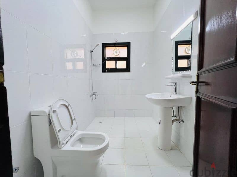 2 + 1 Bedroom Flat For Rent In Alkhuwair Area 6