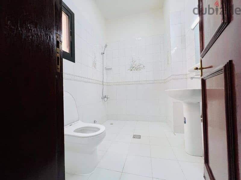 2 + 1 Bedroom Flat For Rent In Alkhuwair Area 16