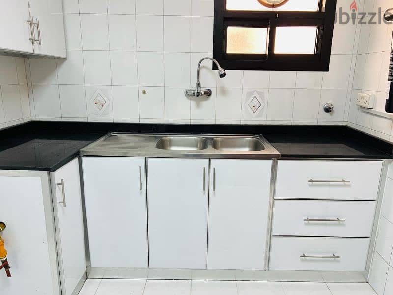 2 + 1 Bedroom Flat For Rent In Alkhuwair Area 17