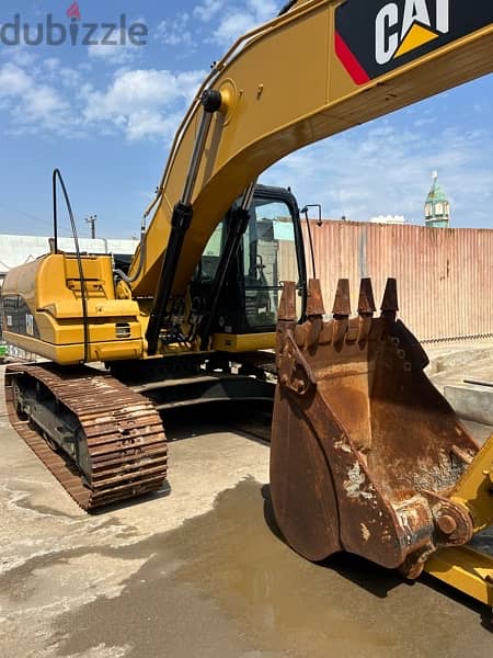 CAT 320D excavator for sale 1