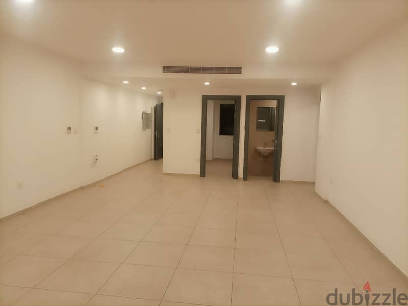 Live in a spacious and modern apartment in Golf tower Muscat Hills 8