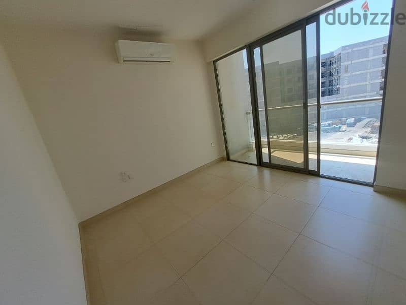 modern flat  in PDo one  rooms and maid tom 6