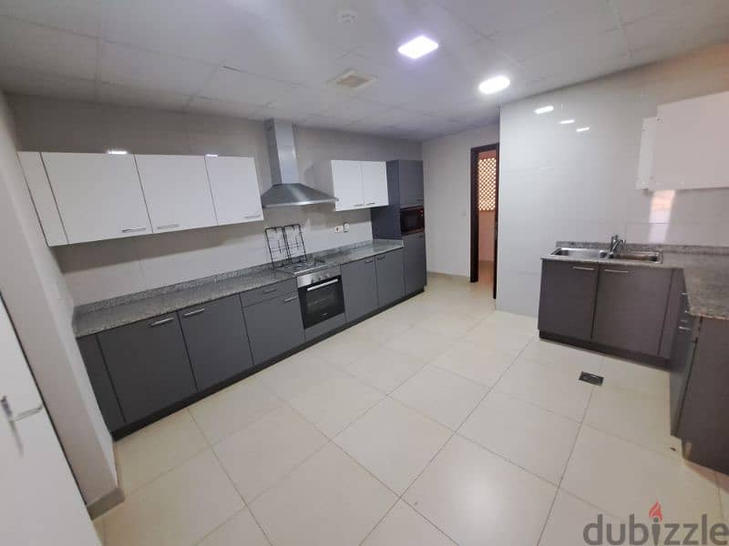 modern flat  in PDo one  rooms and maid tom 10