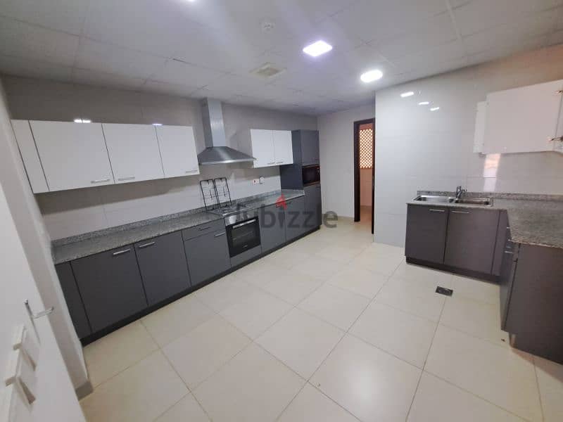 modern flat  in PDo one  rooms and maid tom 11