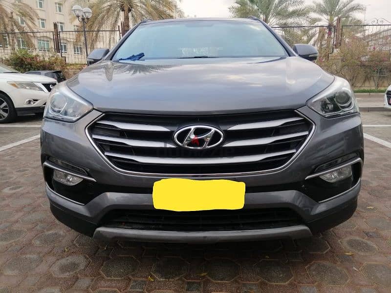 2018 Hyundai Santafi Oman agency 8