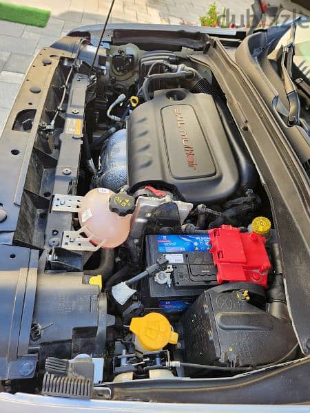 للبيع جيب رانجد نظيف جدا واقتصادي 2018 Jeep Ranged, very clean 5