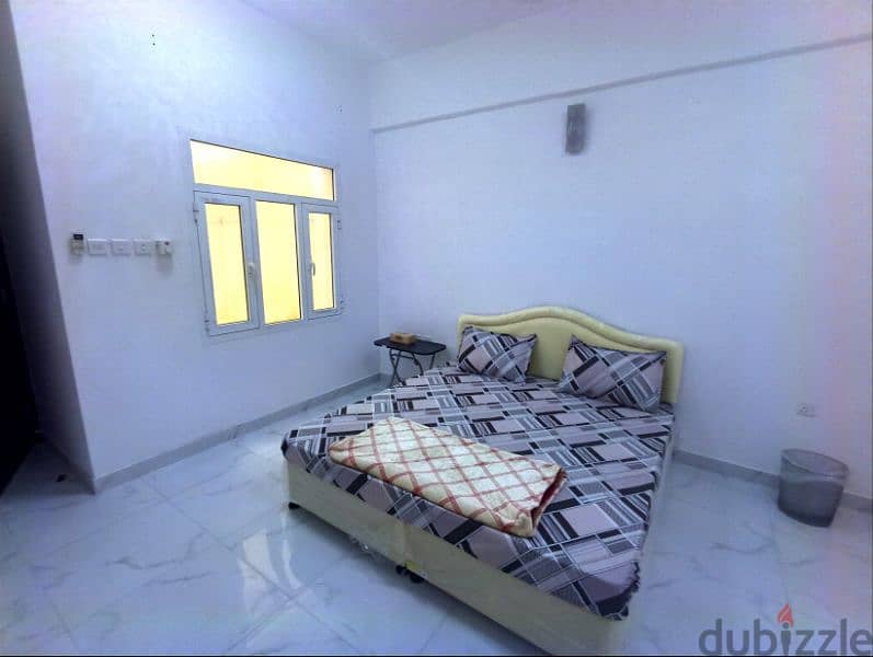 A very neat master bedroom for daily rent 1