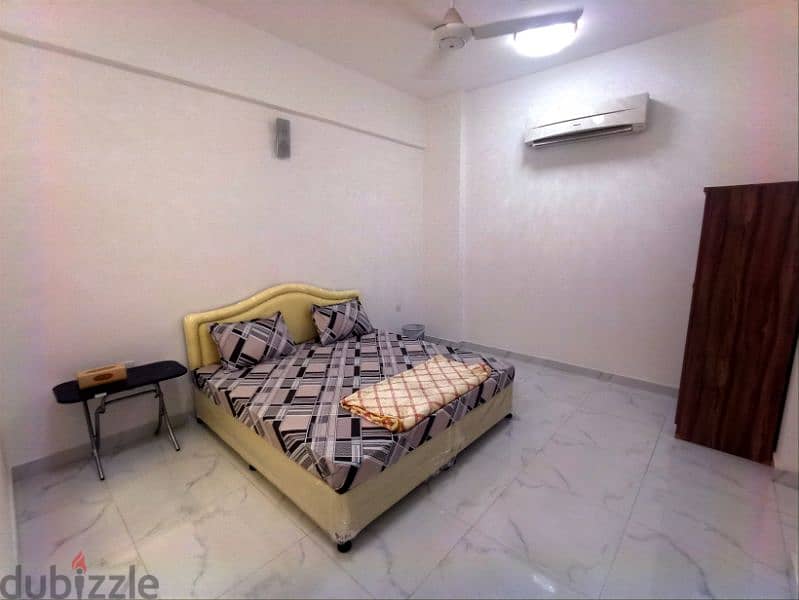 A very neat master bedroom for daily rent 5