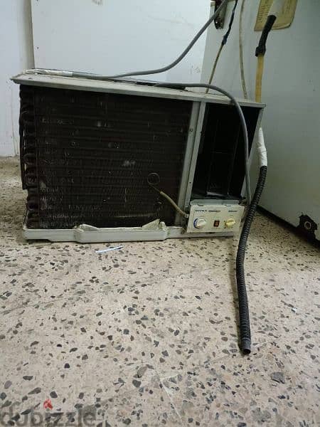 this is 2 ton. . . ac is very good condition 0