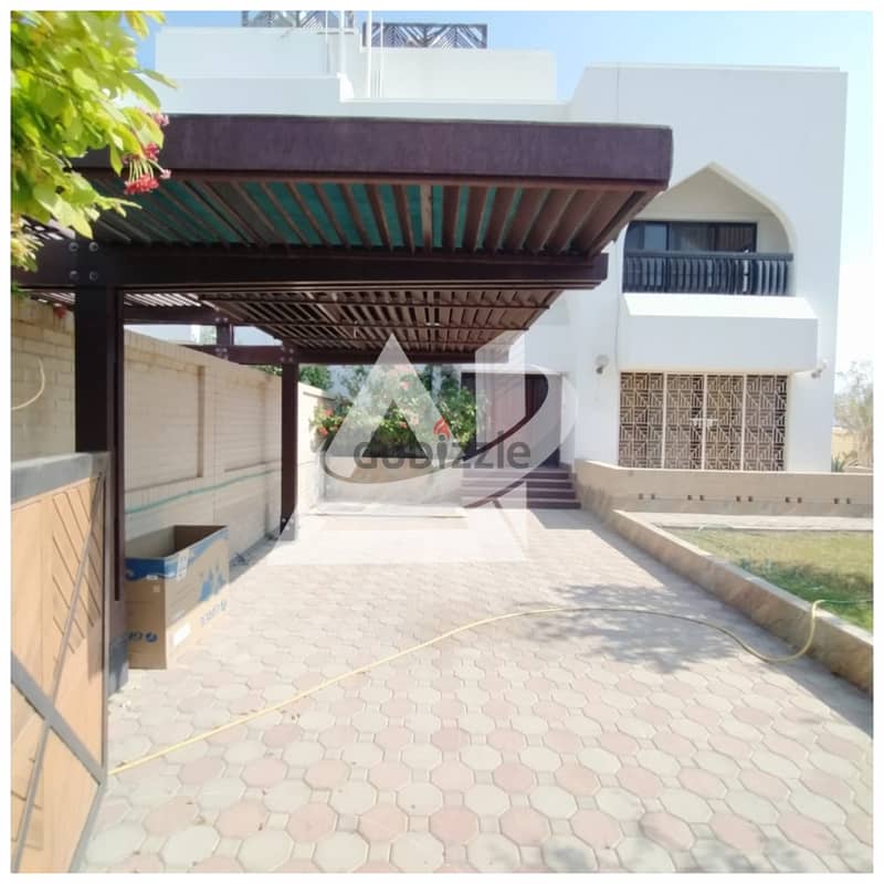 ADV924**  3bhk + Maid's villa for rent in community gated, located in 1