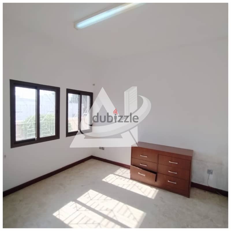 ADV924**  3bhk + Maid's villa for rent in community gated, located in 13