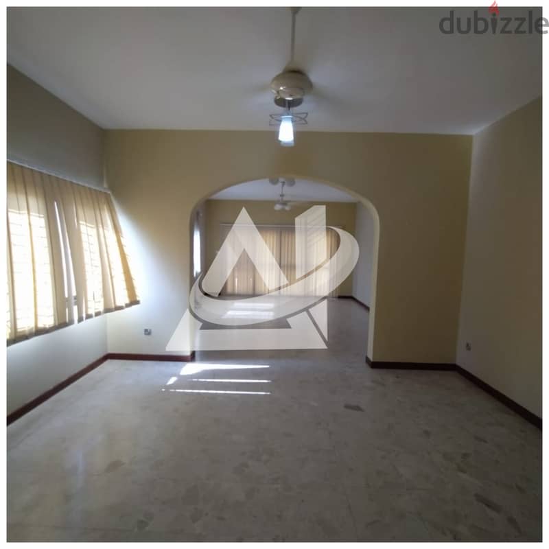 ADV924**  3bhk + Maid's villa for rent in community gated, located in 14