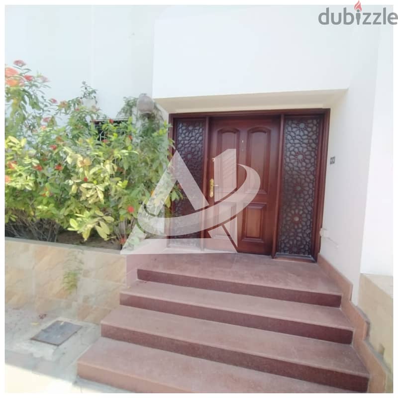 ADV924**  3bhk + Maid's villa for rent in community gated, located in 15