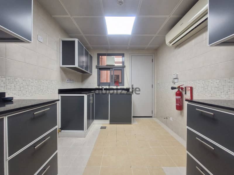 3 BR Nice Cozy Apartment in Al Khuwair for Rent 4