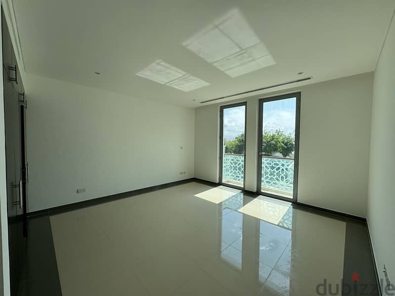 highly recommend 5+1 Bhk at Al mouj with private landscape garden 8