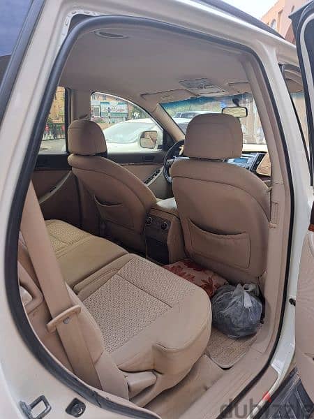 vera Cruze for sell at nizwa . very good condition 10