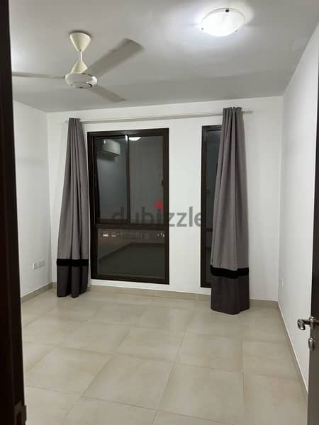 3 bedroom flat  in Telal Al Qurum complex 7