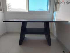 6 seater Dinning table urgent selling