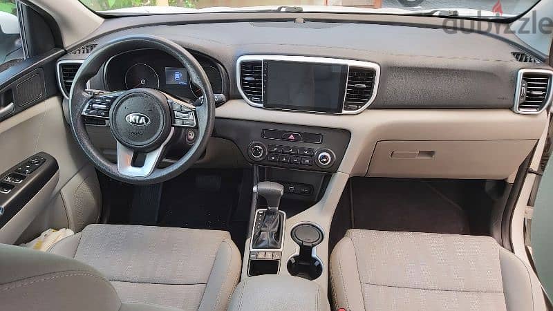 Kia Sportage 2.4 GDI Oman 2020 like new.  full history at KIA 1