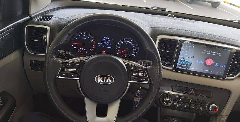 Kia Sportage 2.4 GDI Oman 2020 like new.  full history at KIA 2