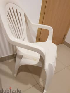 Chair Plastic chair 3 omr