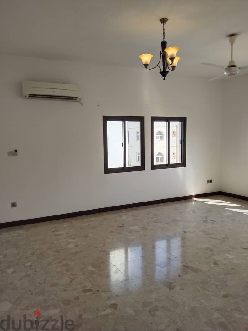 6AK7-Modern style 3 Bhk villa for rent in Qurom Ras Al-Hamra close to 13
