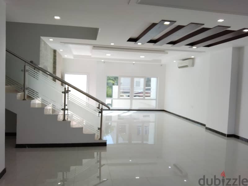 4AK5-Modern style 5bhk villa for rent in Ansab Heights. فيلا مكونة من 2