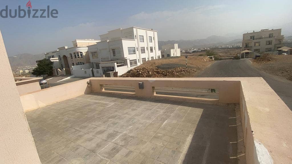4AK7-spacious 4 BHK villa for rent located in Al Ansab 13