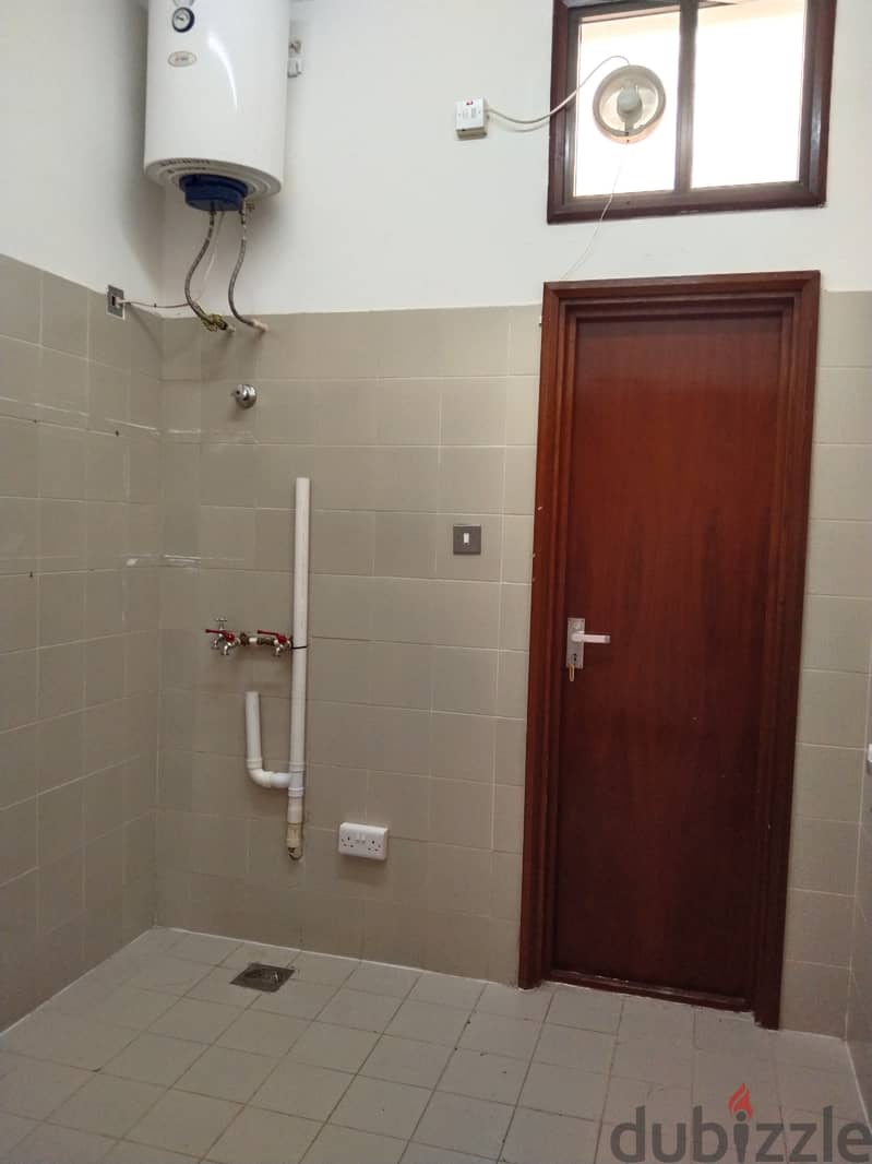6AK7-Modern style 3 Bhk villa for rent in Qurom Ras Al-Hamra close to 14