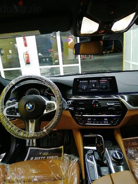 BMW 540i XDrive لازالت بنظافة الوكالة 8