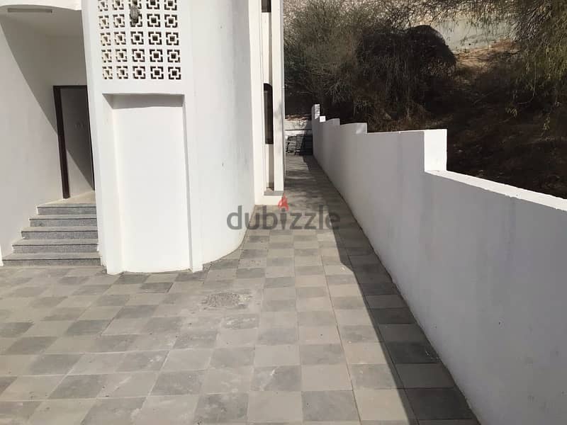 A spacious  3 bhk flat in Qurum near Mina Al fahal 3