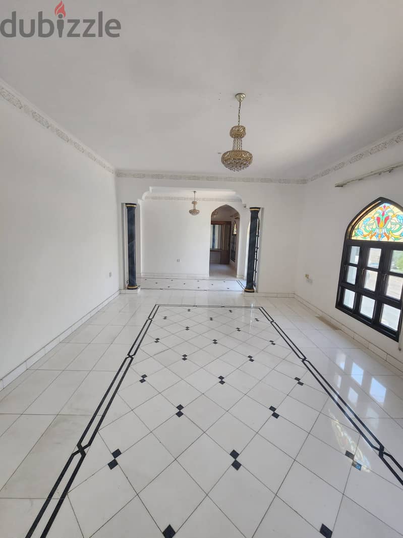 6AK8-Standalone 4bhk Villa for rent facing the beach in Qurom. فيلا مس 17