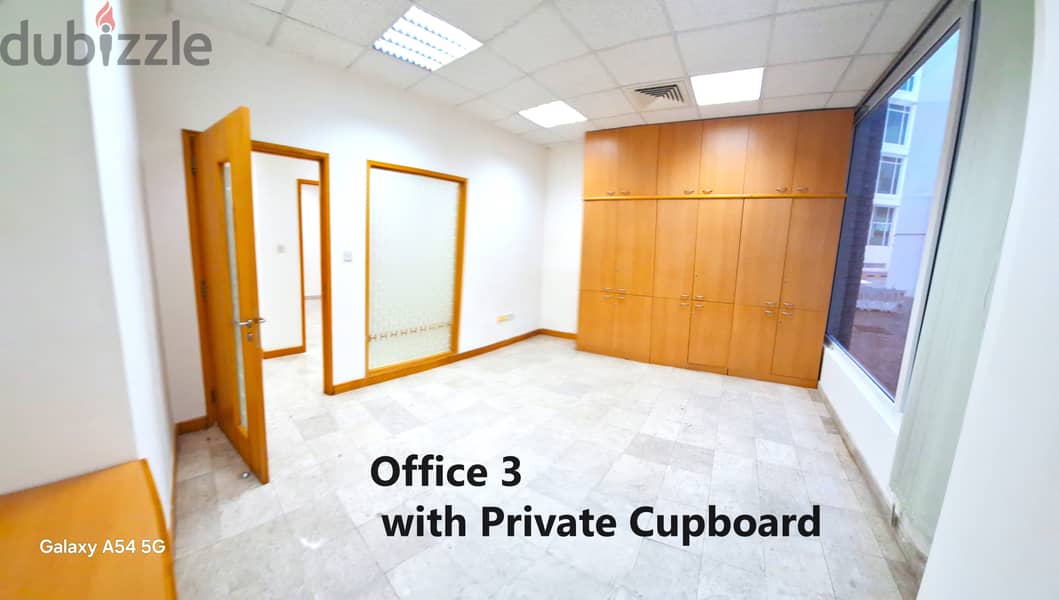 Branded offices for rent in the City of Madinat Sultan Qaboos 5