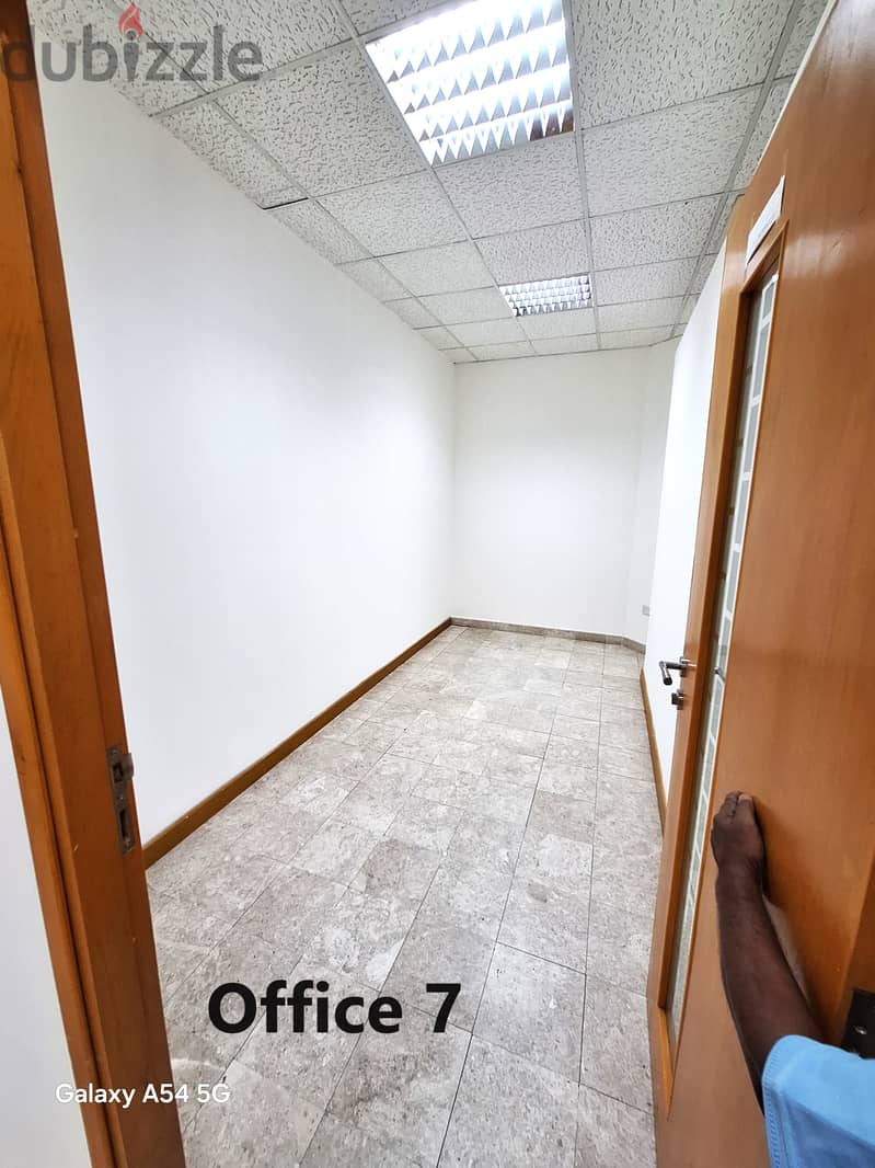 Branded offices for rent in the City of Madinat Sultan Qaboos 9