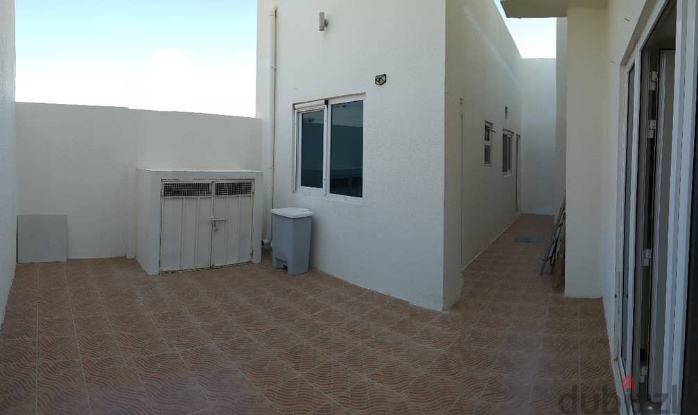 4AK5-Modern style 5bhk villa for rent in Ansab Heights. فيلا مكونة من 5