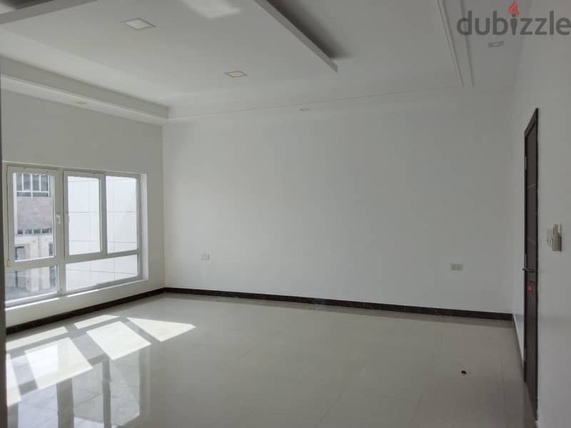 4AK5-Modern style 5bhk villa for rent in Ansab Heights. فيلا مكونة من 15