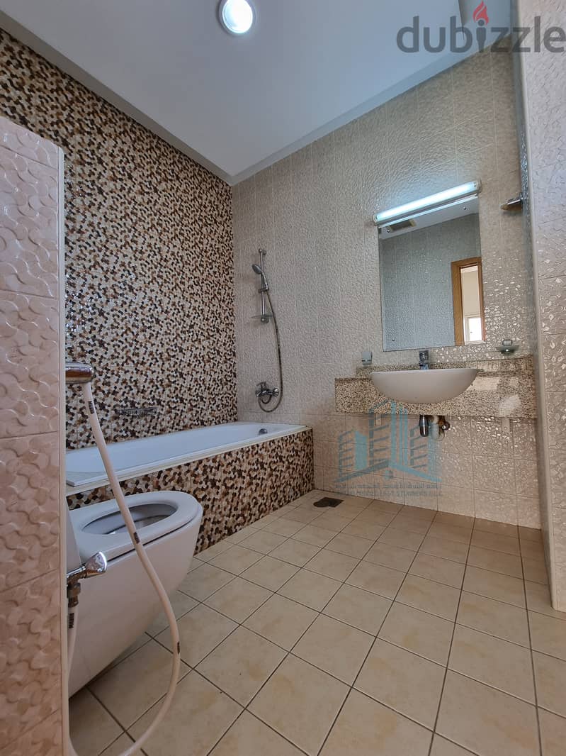 High Quality Villa in Bawshar Al Muna فيلا راقية في بوشر المنى 3