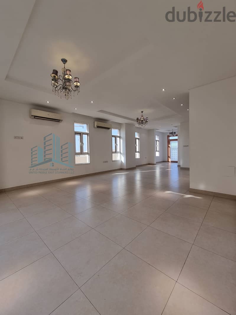 High Quality Villa in Bawshar Al Muna فيلا راقية في بوشر المنى 8