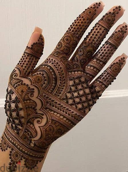 Henna Designer Near ISG 1