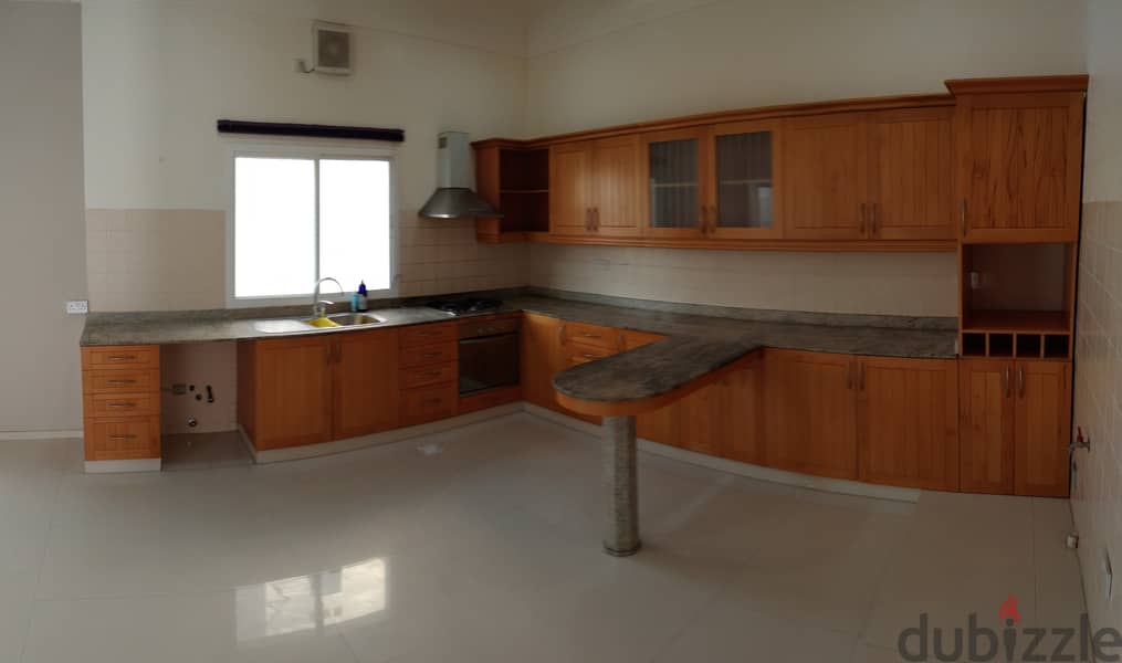 3Ak1-Modern style townhouse 4BHK villas for rent in Sultan Qaboos City 18