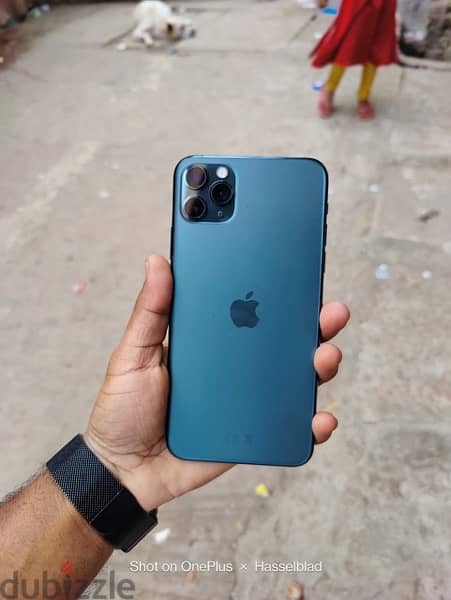 iPhone 11pro max for sell 5