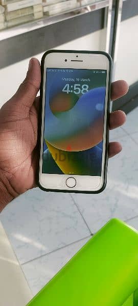 I want to sell my I Phone  8  / 256 gb 3