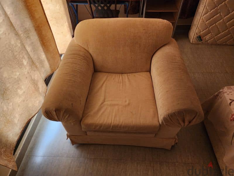 single sofa 2