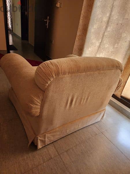 single sofa 3