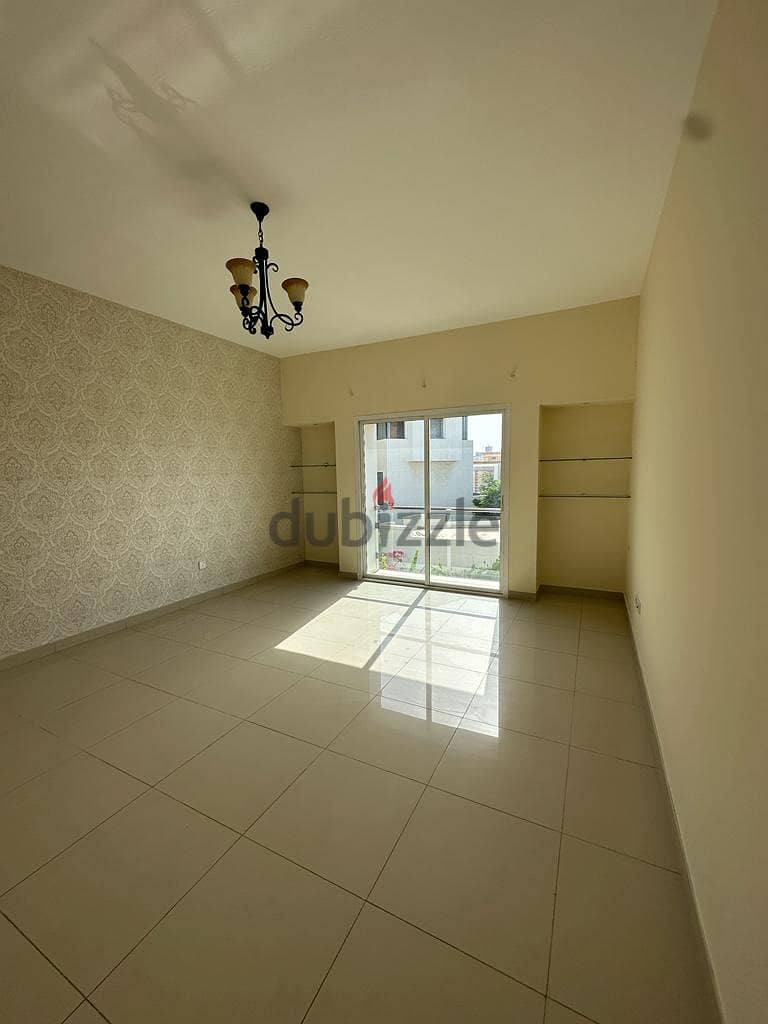 6AK3-"Stunning 4BHK Villa for rent near Qurom Garden Awaits!" 13