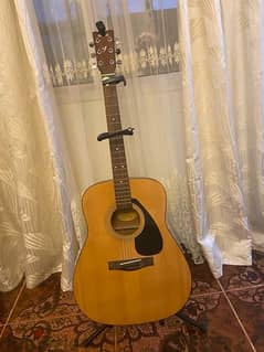Yamaha Box Guitar for sale with accessories